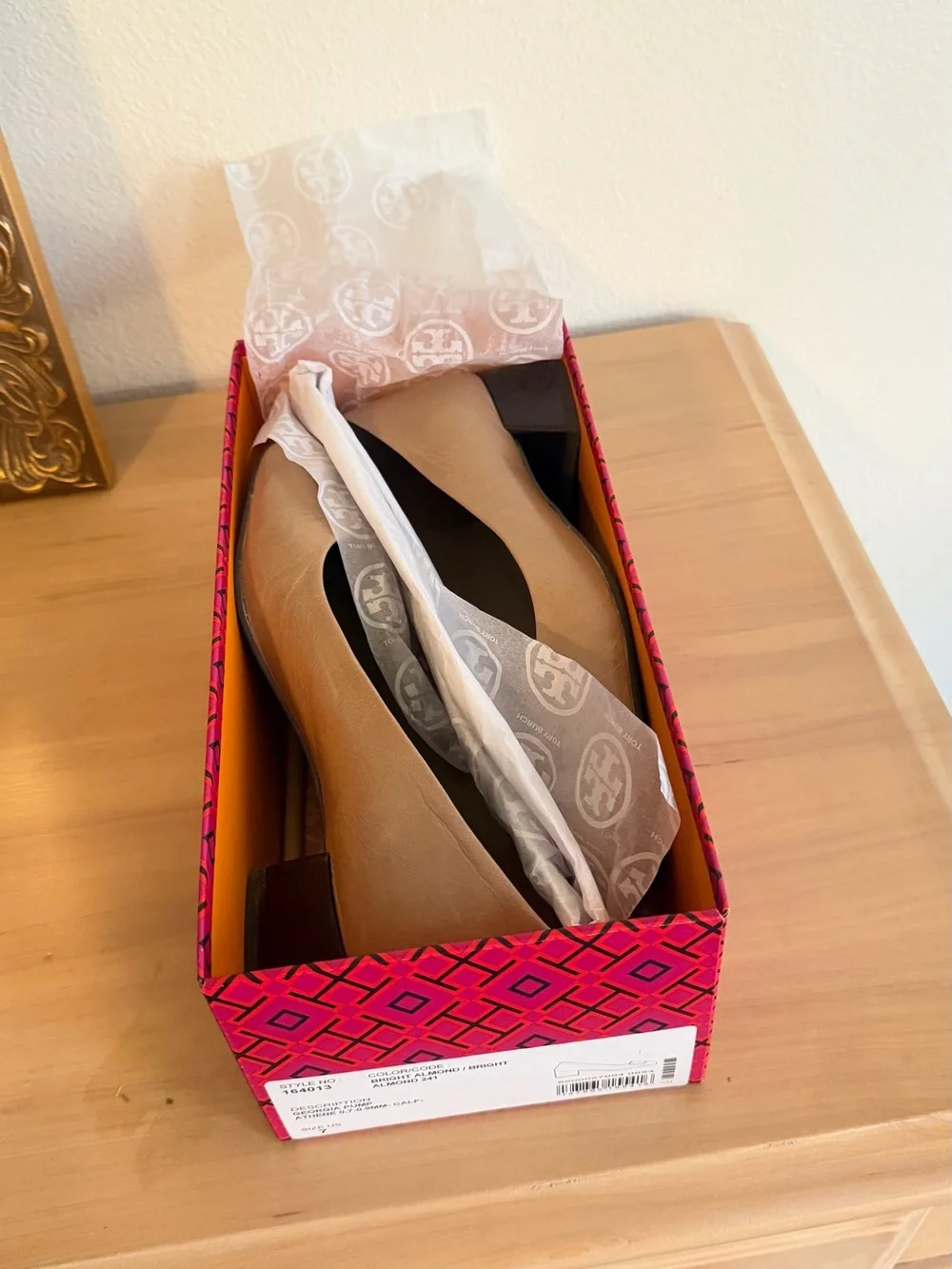 Tory Burch Georgia Pumps in almond - Picture 3 of 7